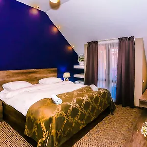 Villa Hotel Tbilisi מלון טביליסי